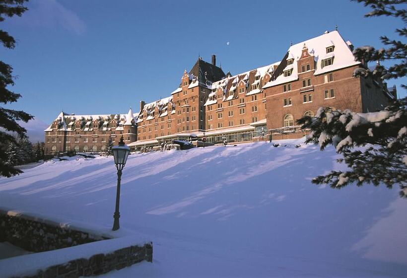هتل Fairmont Le Manoir Richelieu