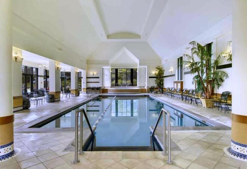 هتل Fairmont Le Manoir Richelieu