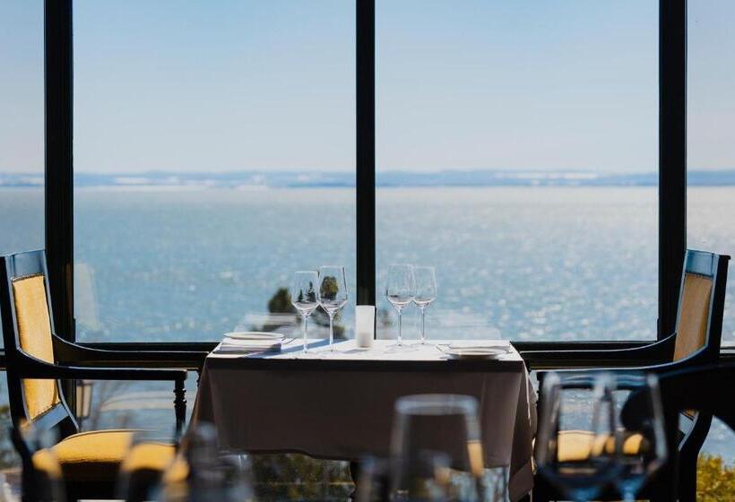 هتل Fairmont Le Manoir Richelieu