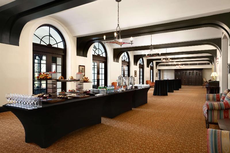 هتل Fairmont Le Manoir Richelieu