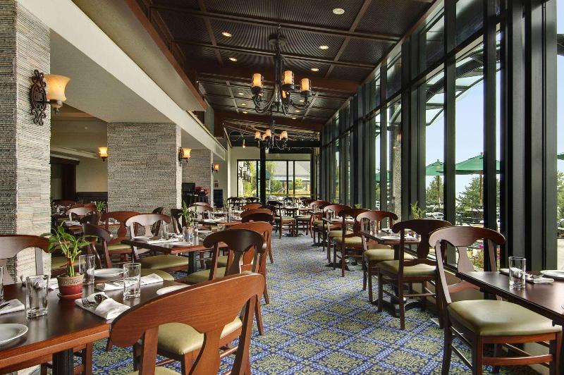 هتل Fairmont Le Manoir Richelieu