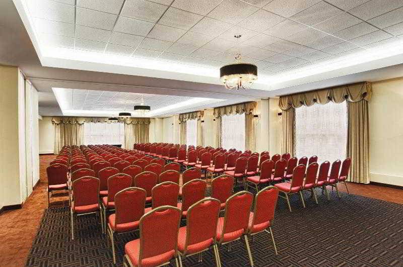 هتل Four Points By Sheraton London