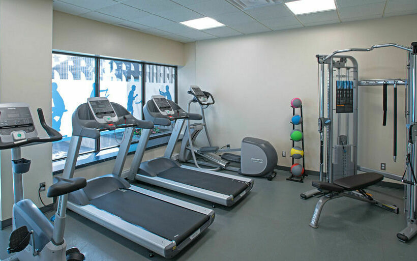 בית מלון כפרי Four Points by Sheraton Montreal Centre Ville