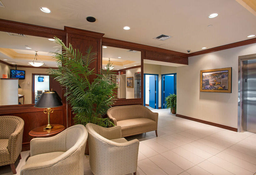 בית מלון כפרי Four Points by Sheraton Montreal Centre Ville