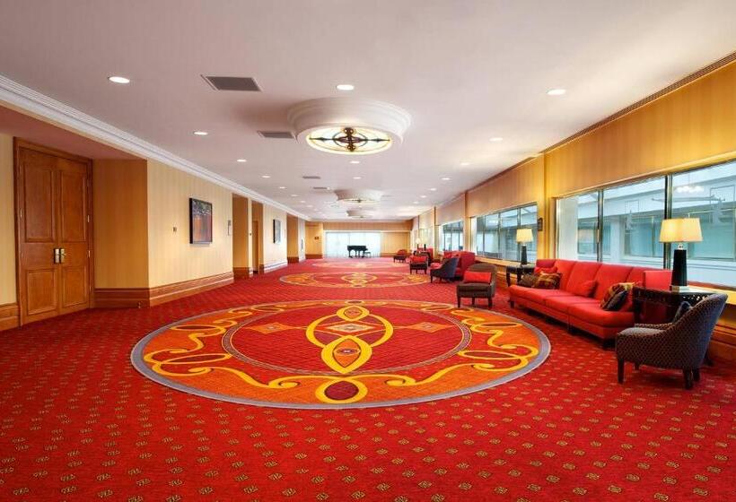 هتل Halifax Marriott Harbourfront