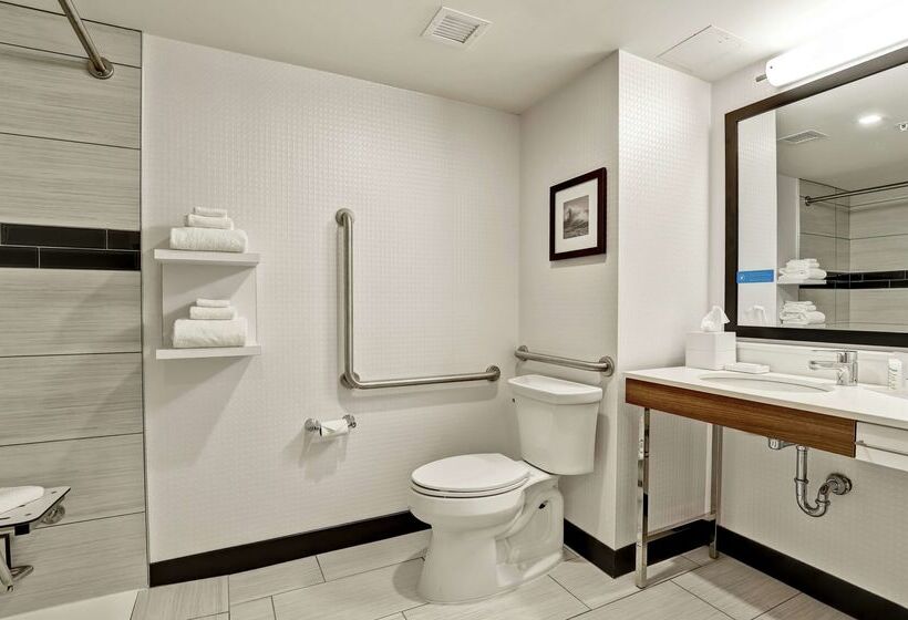 Отель Hampton Inn By Hilton St. Catharines Niagara