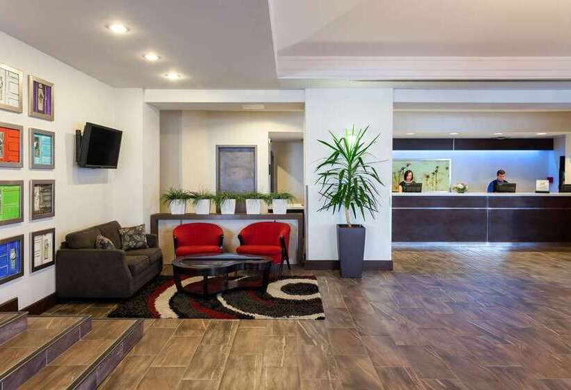 هتل Hilton Saint John