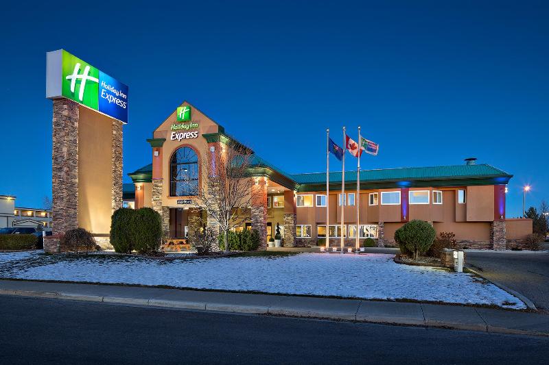 هتل Holiday Inn Express Red Deer, An Ihg