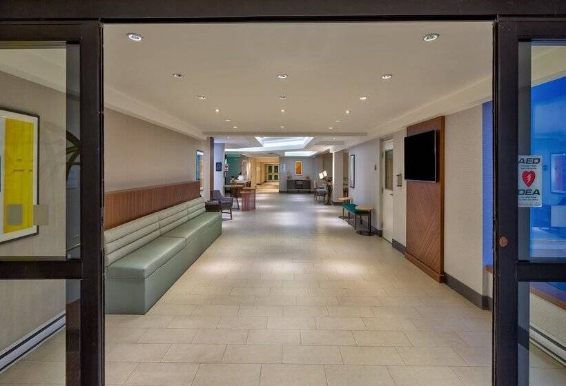 هتل Holiday Inn St Johns, An Ihg