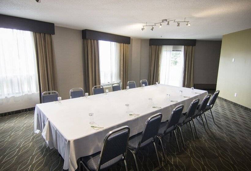 هتل Holiday Inn Sudbury, An Ihg