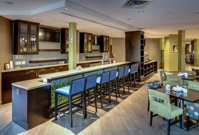 هتل Holiday Inn Sudbury, An Ihg
