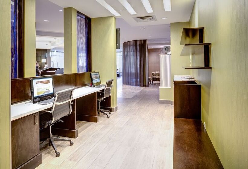 هتل Holiday Inn Sudbury, An Ihg