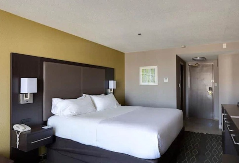هتل Holiday Inn Sudbury, An Ihg