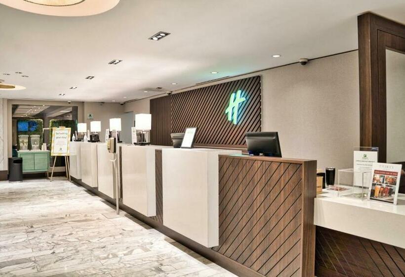 호텔 Holiday Inn Toronto Downtown Centre