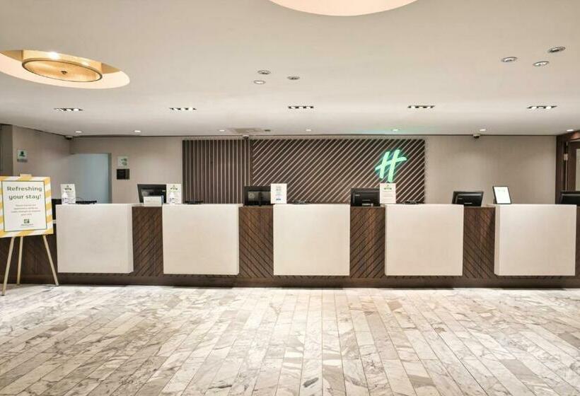 هتل Holiday Inn Toronto Downtown Centre