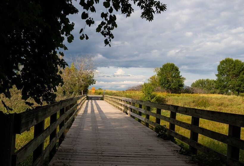 هتل Hôtels Gouverneur Montréal   île Charron