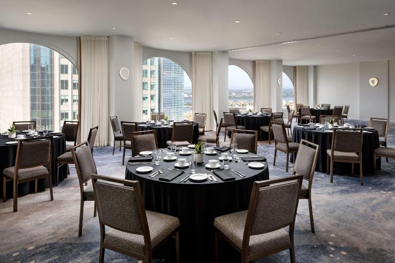 בית מלון כפרי Montreal Marriott Chateau Champlain
