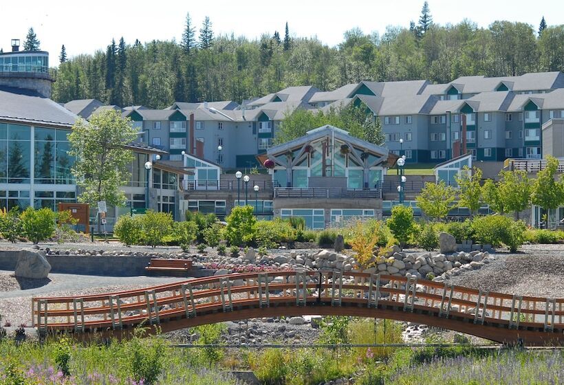 هتل North Star Inn & Suites