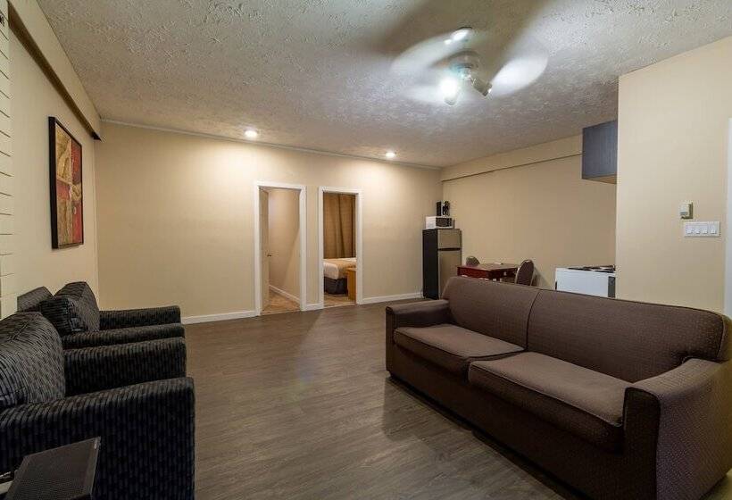 هتل North Star Inn & Suites