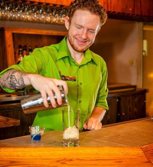 هتل Old Orchard Inn