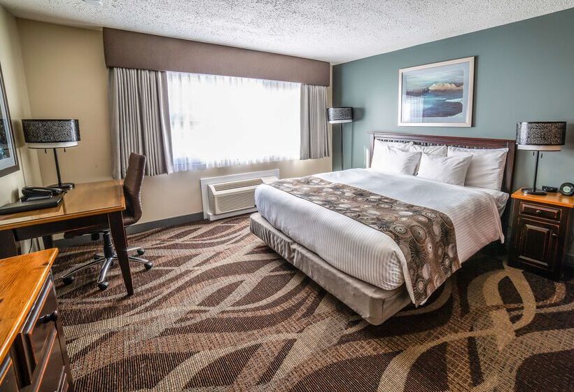 Prestige Hudson Bay Lodge & Conference Centre, Worldhotels Crafted Collection