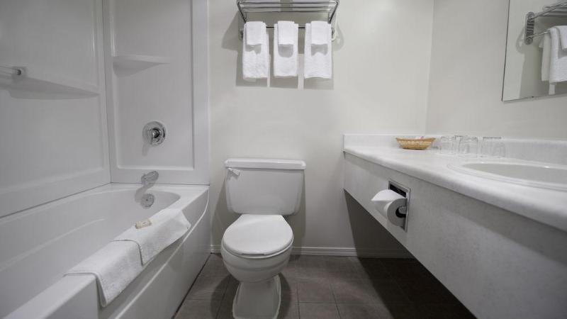Prestige Hudson Bay Lodge & Conference Centre, Worldhotels Crafted Collection