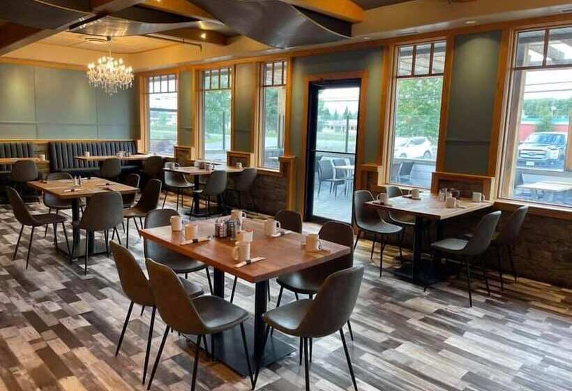 Prestige Hudson Bay Lodge & Conference Centre, Worldhotels Crafted Collection