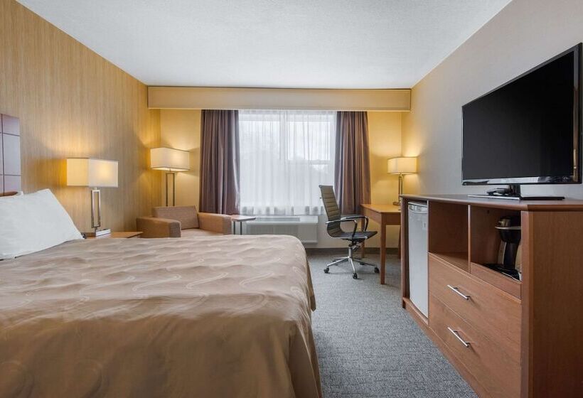 Hotelli Quality Inn & Conference Centre Downtown