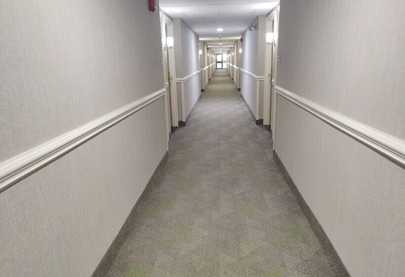 בית מלון כפרי Quality Inn
