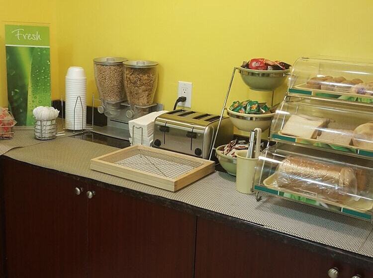 هتل Quality Inn & Suites