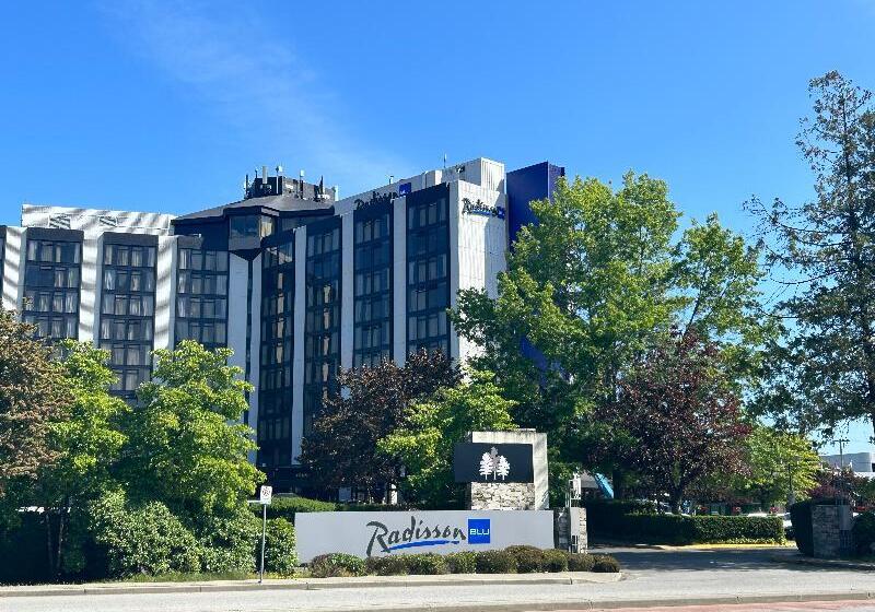 Hôtel Radisson Blu Vancouver Airport