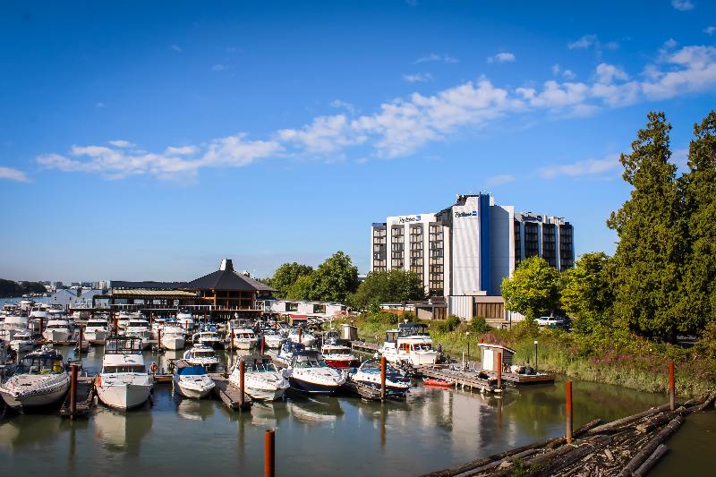 Hôtel Radisson Blu Vancouver Airport