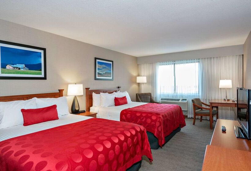 Hotel Ramada  & Conference Center By Wyndham Kelowna