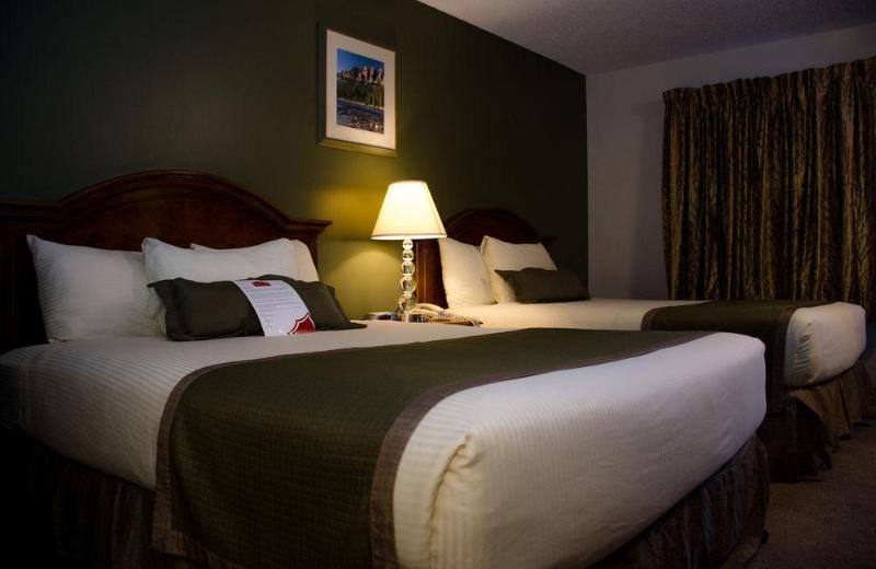 هتل Ramada By Wyndham Medicine Hat