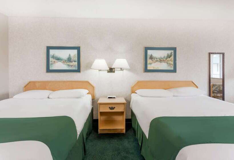 هتل Ramada By Wyndham