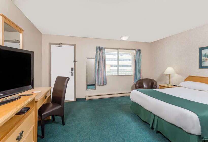هتل Ramada By Wyndham