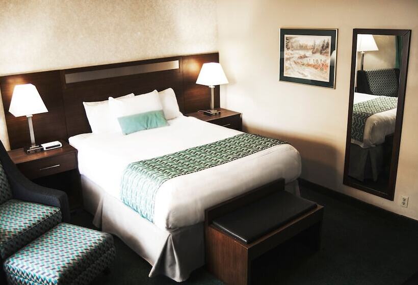 هتل Ramada By Wyndham