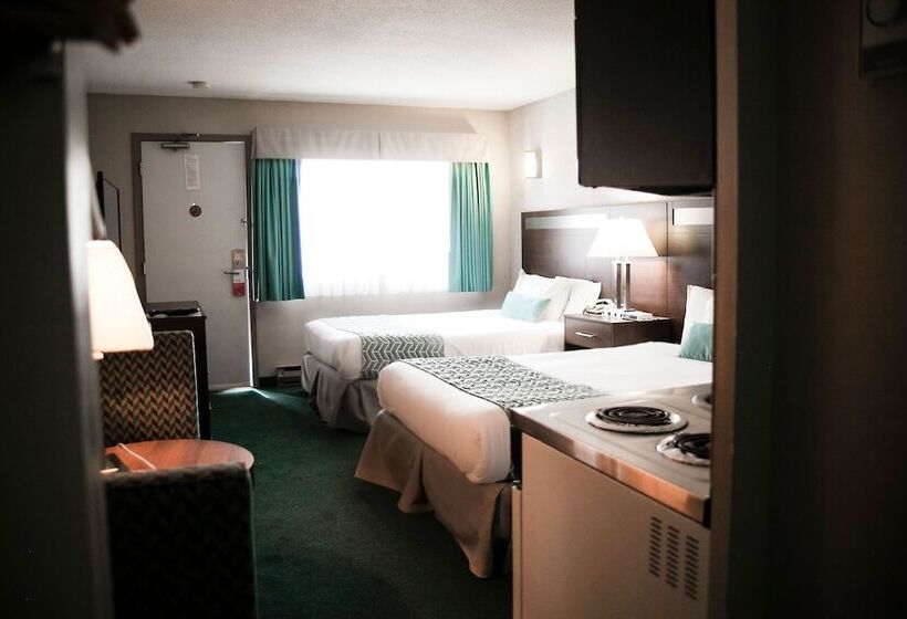 هتل Ramada By Wyndham