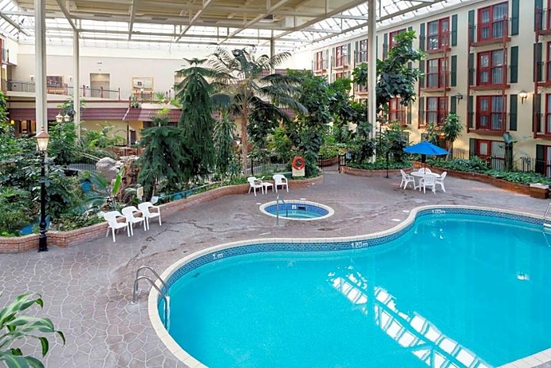 فندق Sandman Signature Lethbridge Lodge