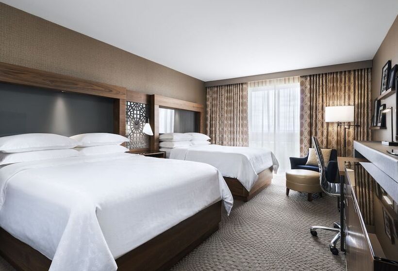 هتل Sheraton Toronto Airport  & Conference Centre