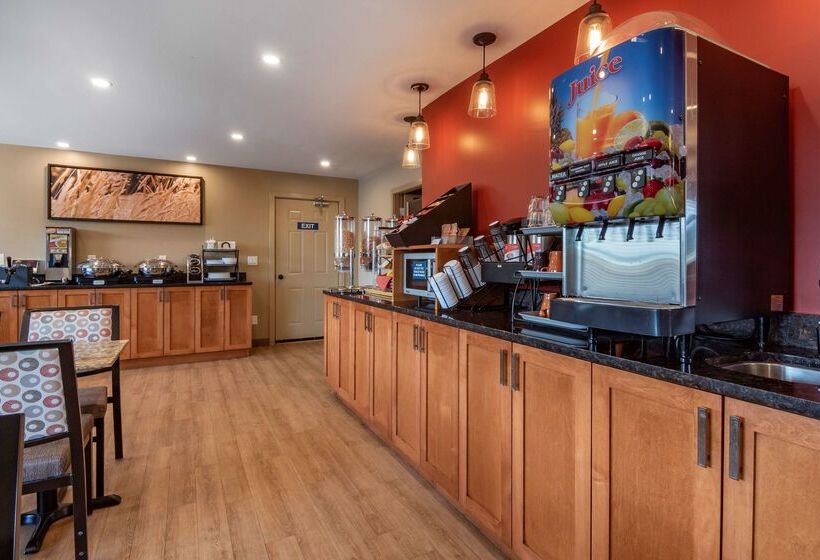 Surestay Plus Hotel By Best Western Salmon Arm