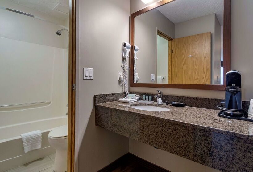 Surestay Plus Hotel By Best Western Salmon Arm