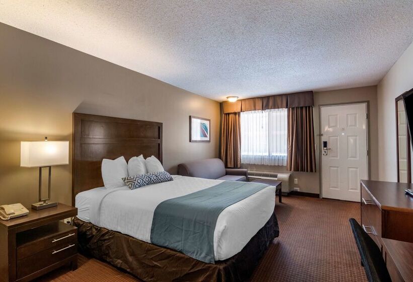 هتل Surestay Plus  By Best Western Salmon Arm