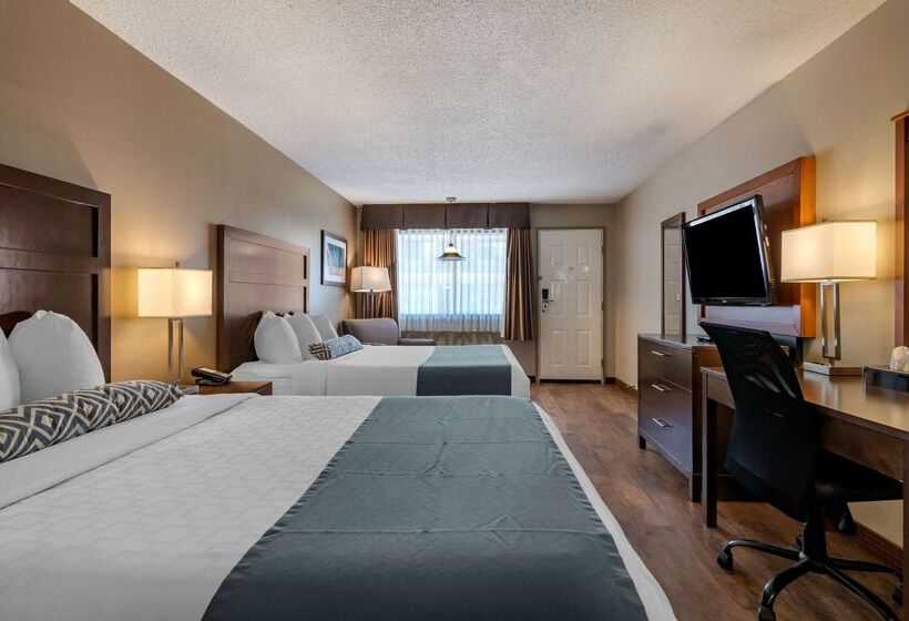 هتل Surestay Plus  By Best Western Salmon Arm