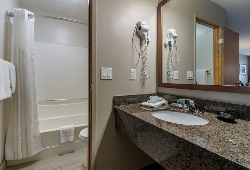 Surestay Plus Hotel By Best Western Salmon Arm