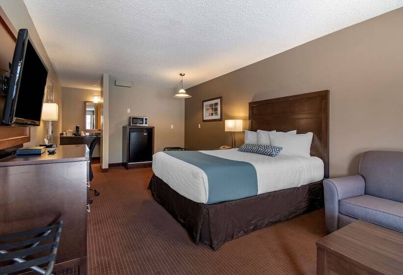 Hotel Surestay Plus  By Best Western Salmon Arm