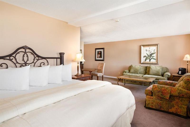 The Senator Hotel & Conference Center Timmins