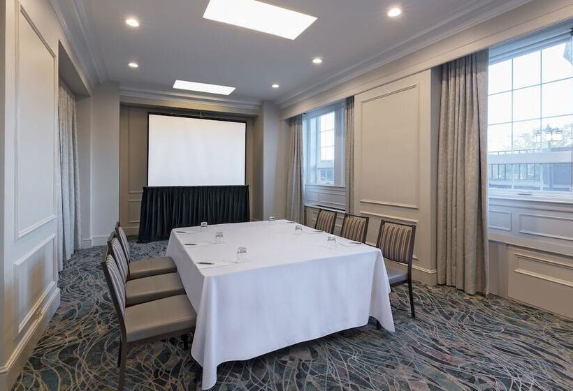 هتل The Westin Nova Scotian
