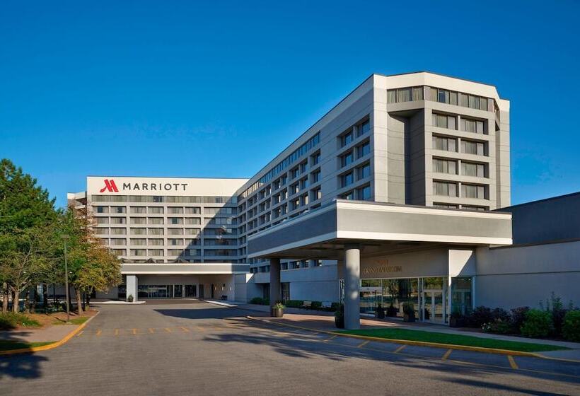 בית מלון כפרי Toronto Airport Marriott