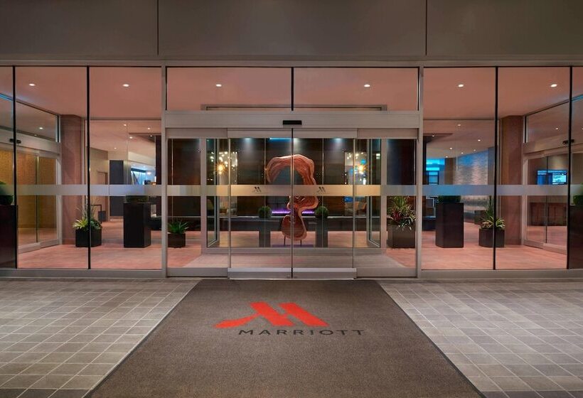هتل Toronto Airport Marriott